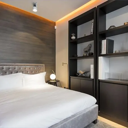 Unique Flat In With Modern Design