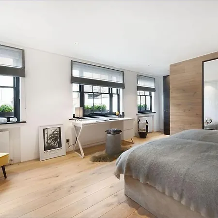 Unique Flat In With Modern Design *